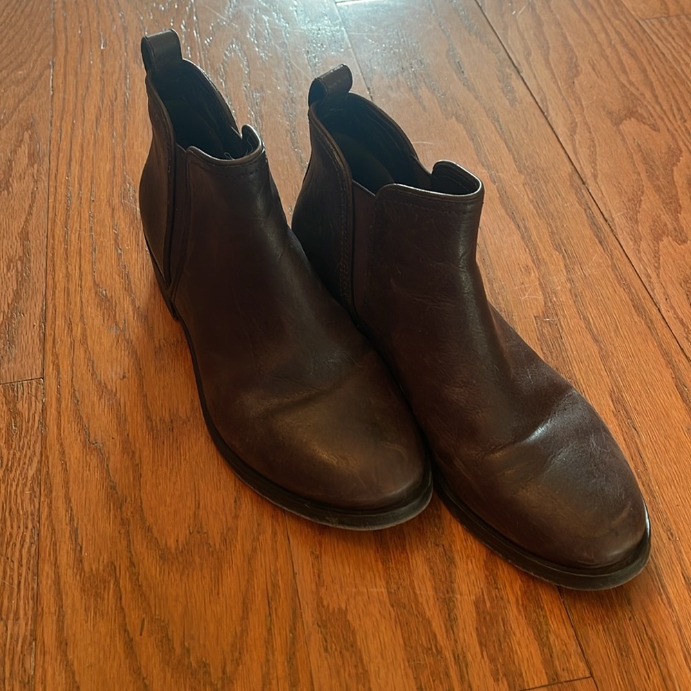 Tory Burch Griffith Chelsea Boot